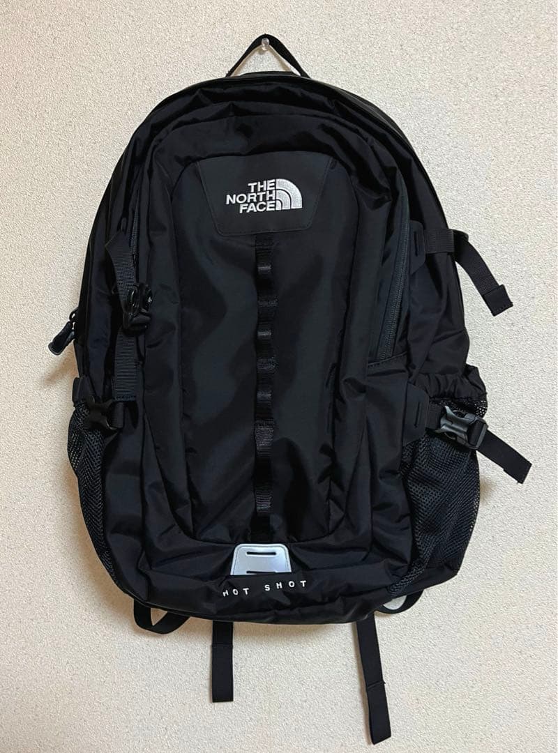 ⭐︎1/4まで お値下げ中✩ ノースフェイス ホットショット リュック