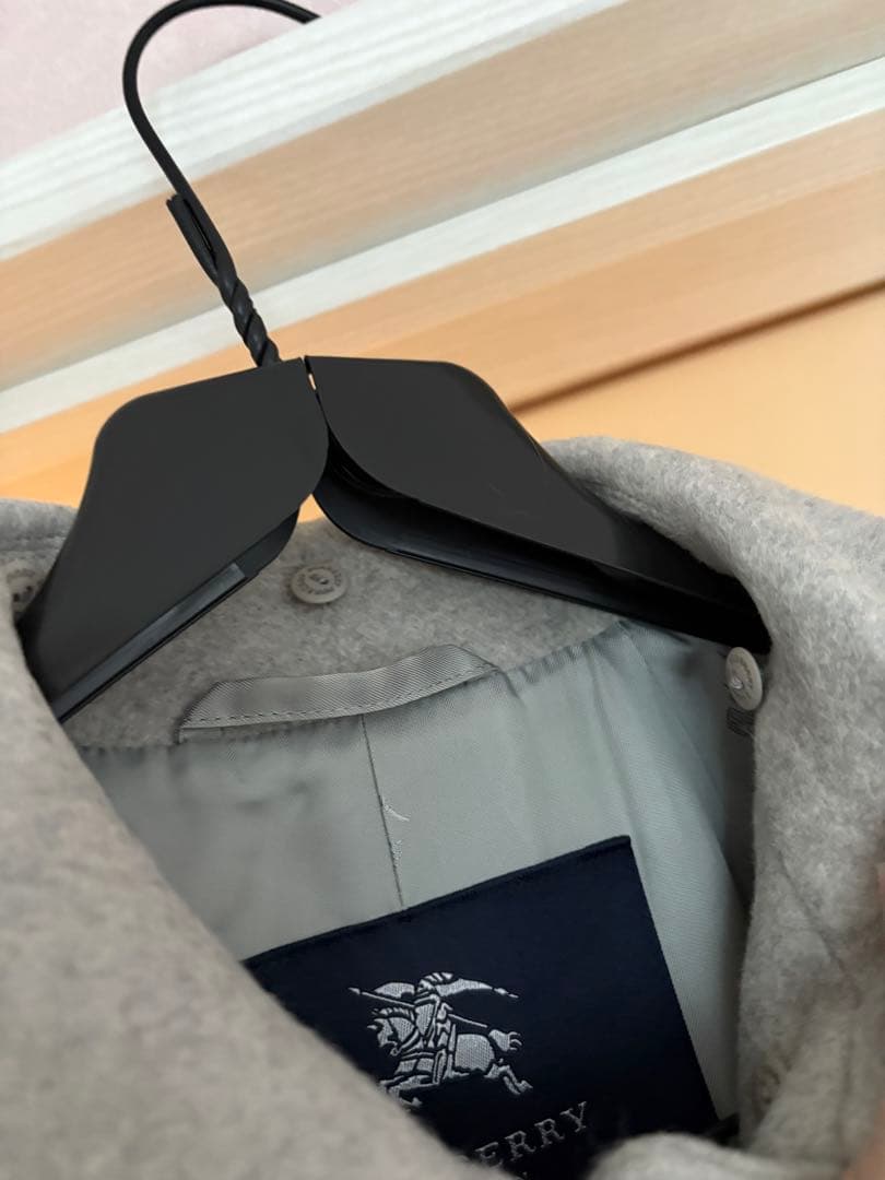 ぺんたろうBurberry バーバリー　グレー　ロングコートラビットファー
