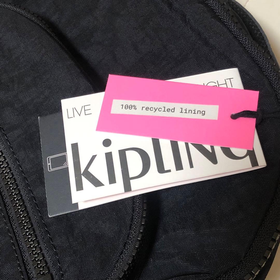 未使用【kipling】リュック SEOUL S 黒 軽量 多機能 タブレット