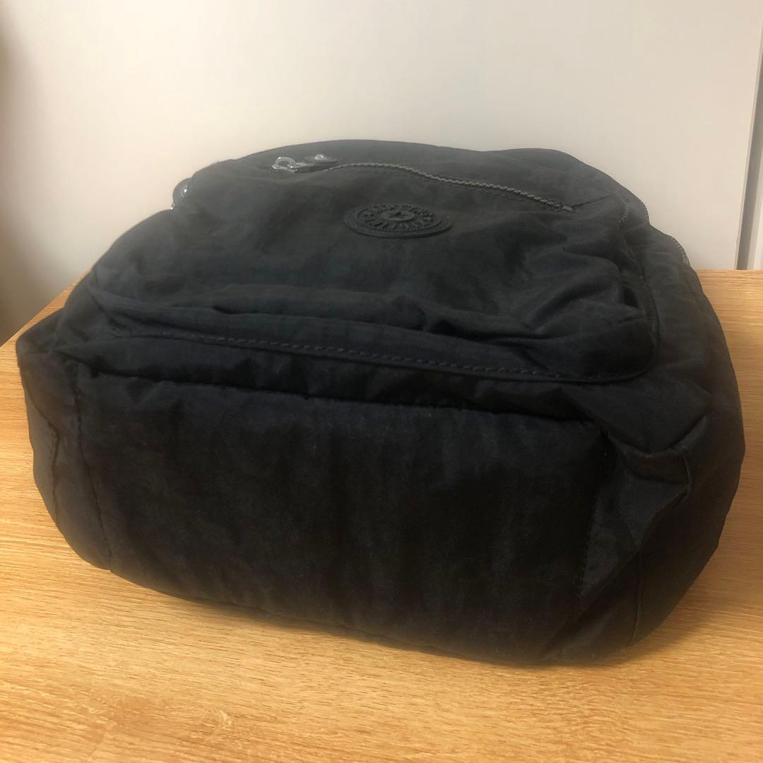 未使用【kipling】リュック SEOUL S 黒 軽量 多機能 タブレット