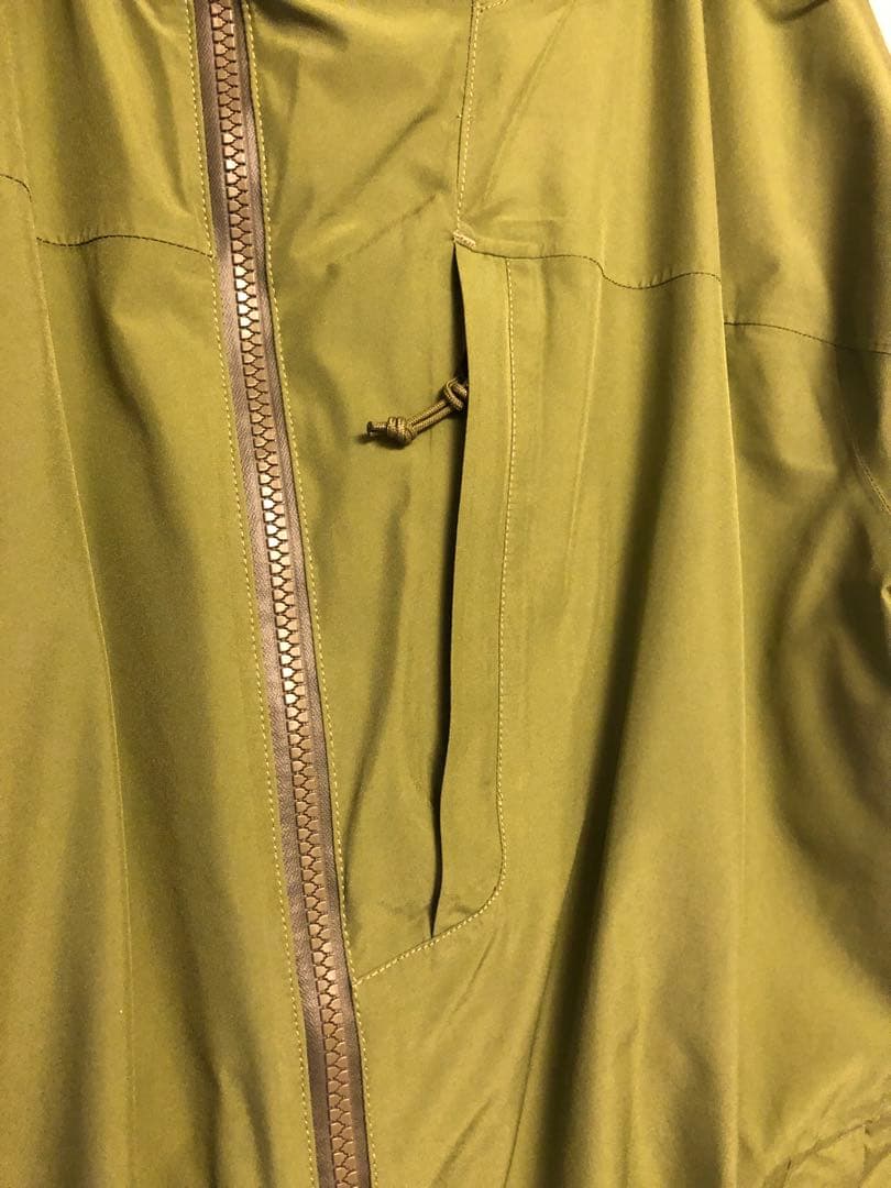 BURTON GORE-TEX スノボーウェア　カーキ　レディース