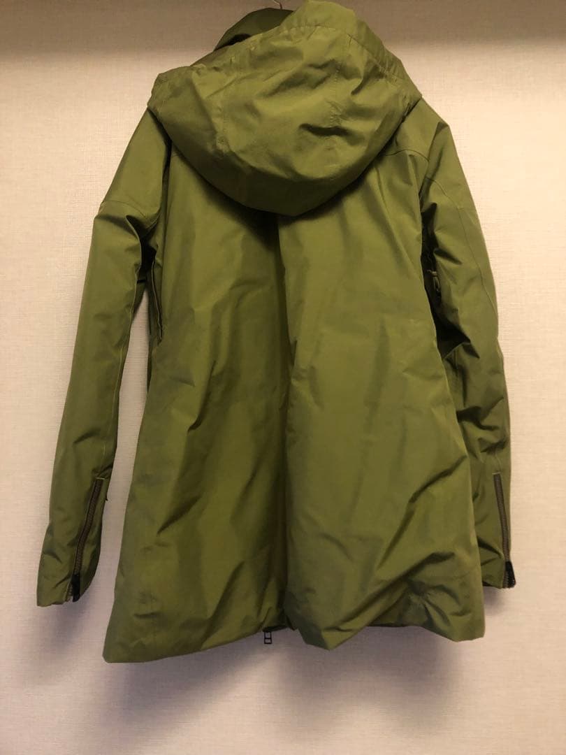 BURTON GORE-TEX スノボーウェア　カーキ　レディース