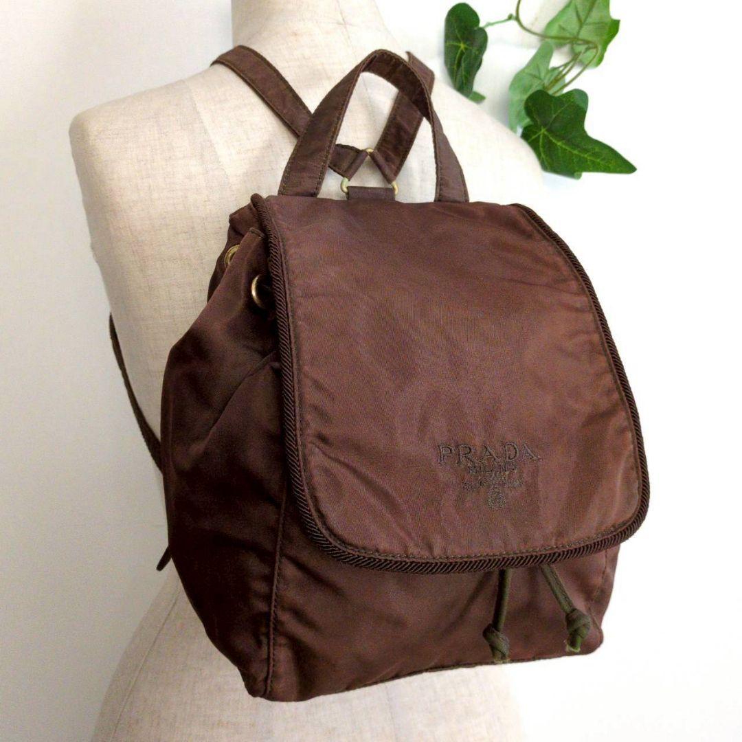 専用 プラダ 刺繍ロゴ ヴィンテージ ナイロン ミニリュック レディース メンズ