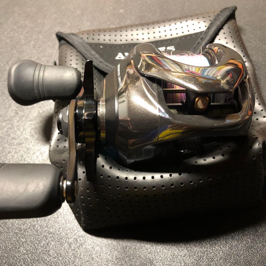 18ANTARES DCMDベイトリール 専用ケース付き オンライン アウ