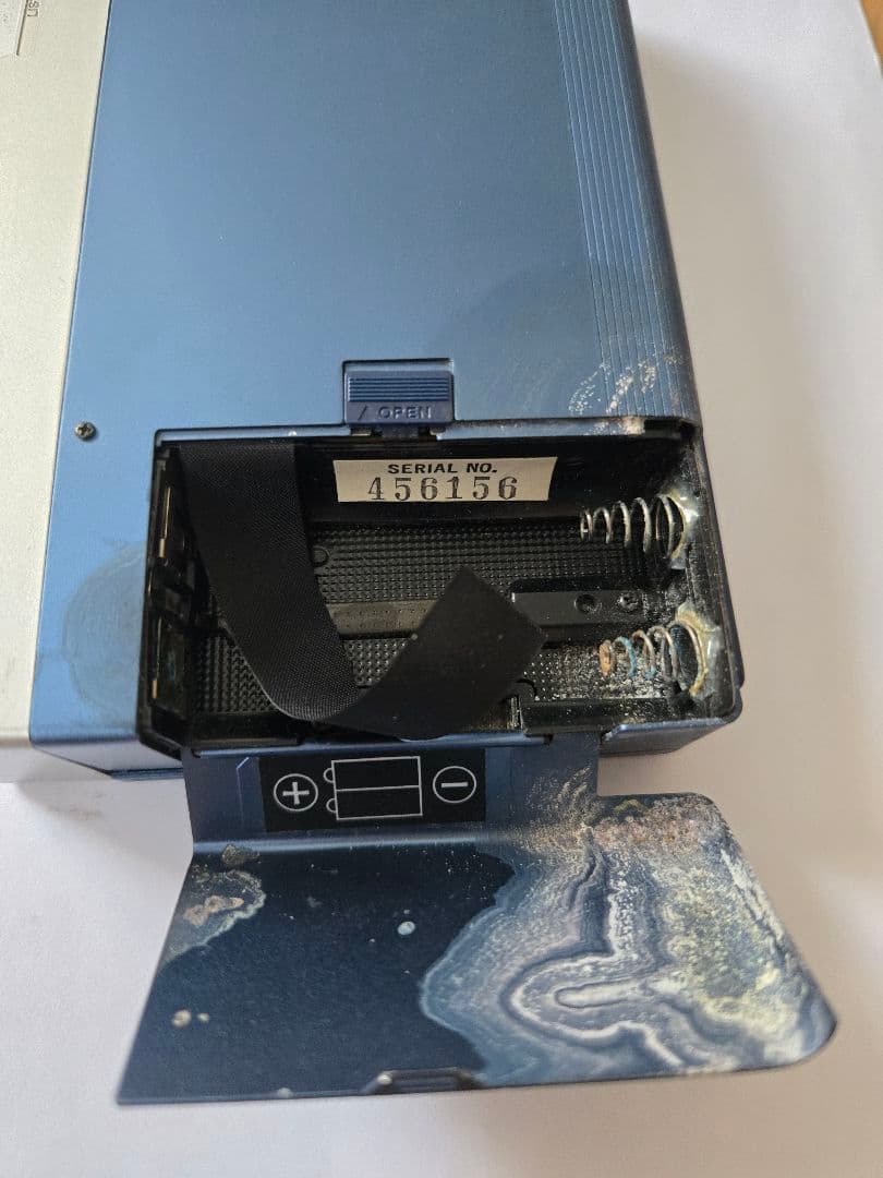 ソニー　ウォークマン　ジャンク品　イヤホン+ケース付き