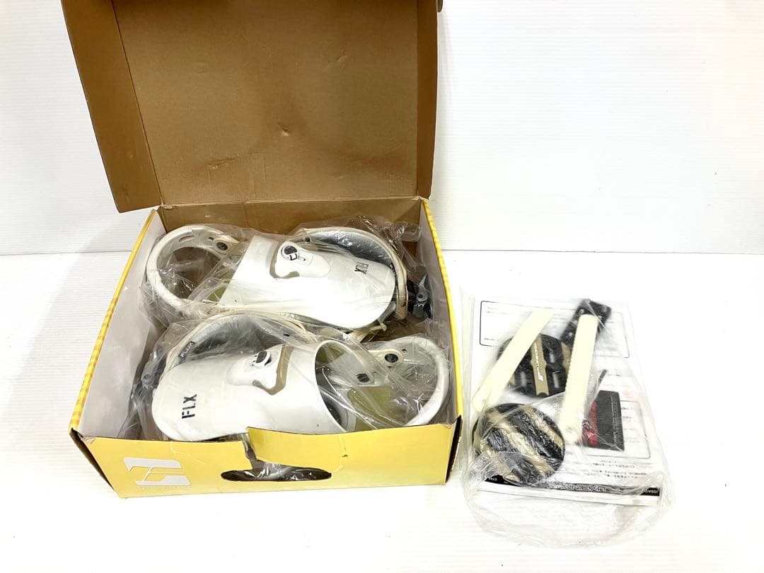 FLUX フラックス◆ビンディング FTA5MW パールホワイト Mサイズ 中古