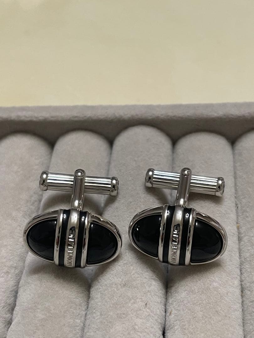 美品　MONTBLANC カフス　オニキス　 オーバル　シルバー　ブラック