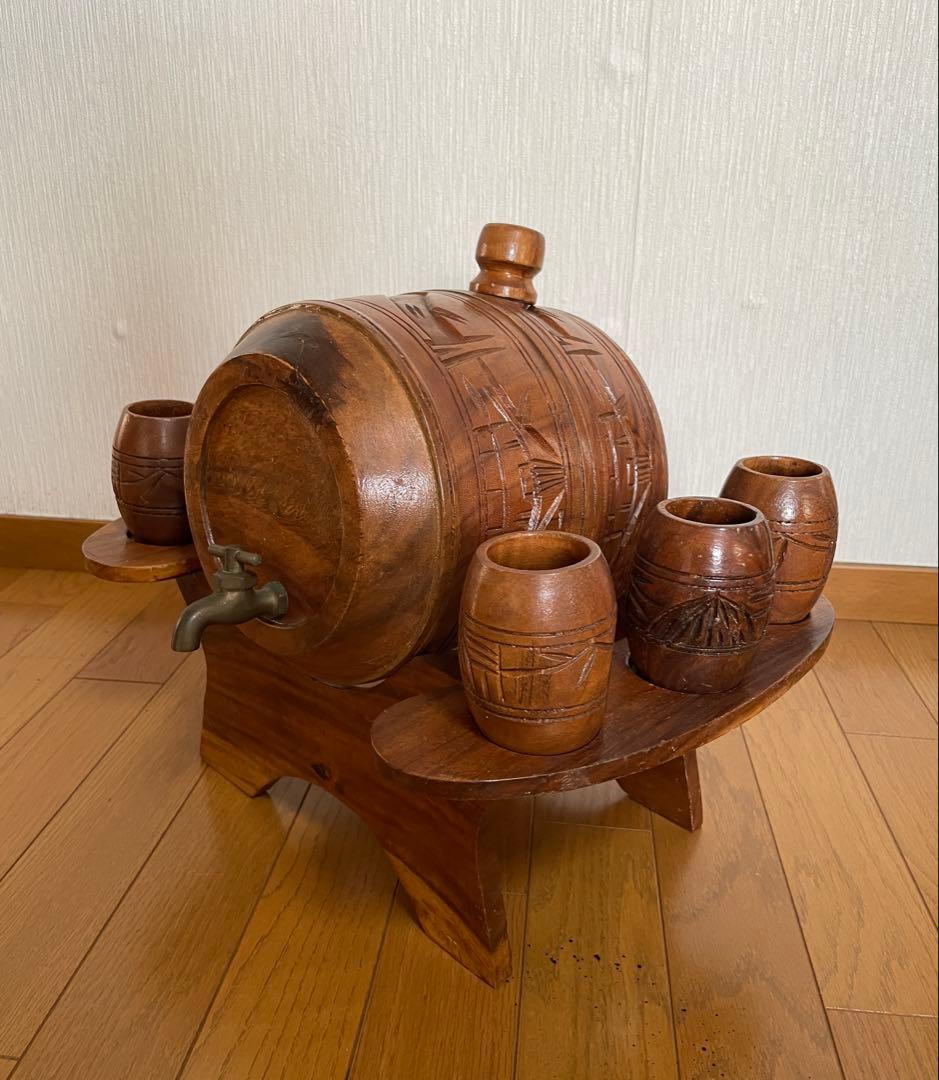 樽 ワイン樽 テーブル ディスプレイ 空樽 木製 彫刻 コップ付き レトロ