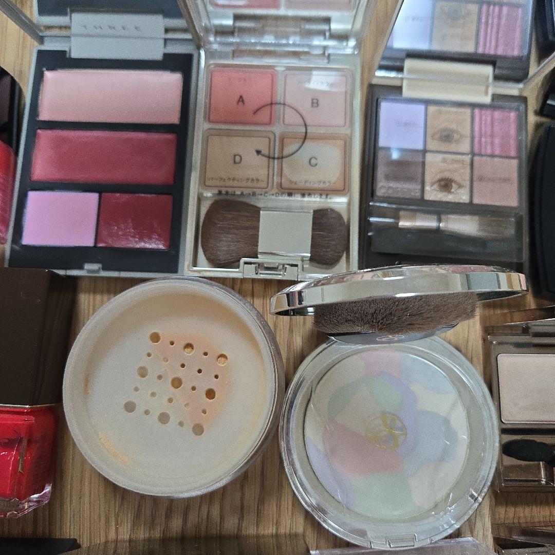 アイシャドウ　ルナソル　セット　シャネル　ディオール　アディクション　THREE