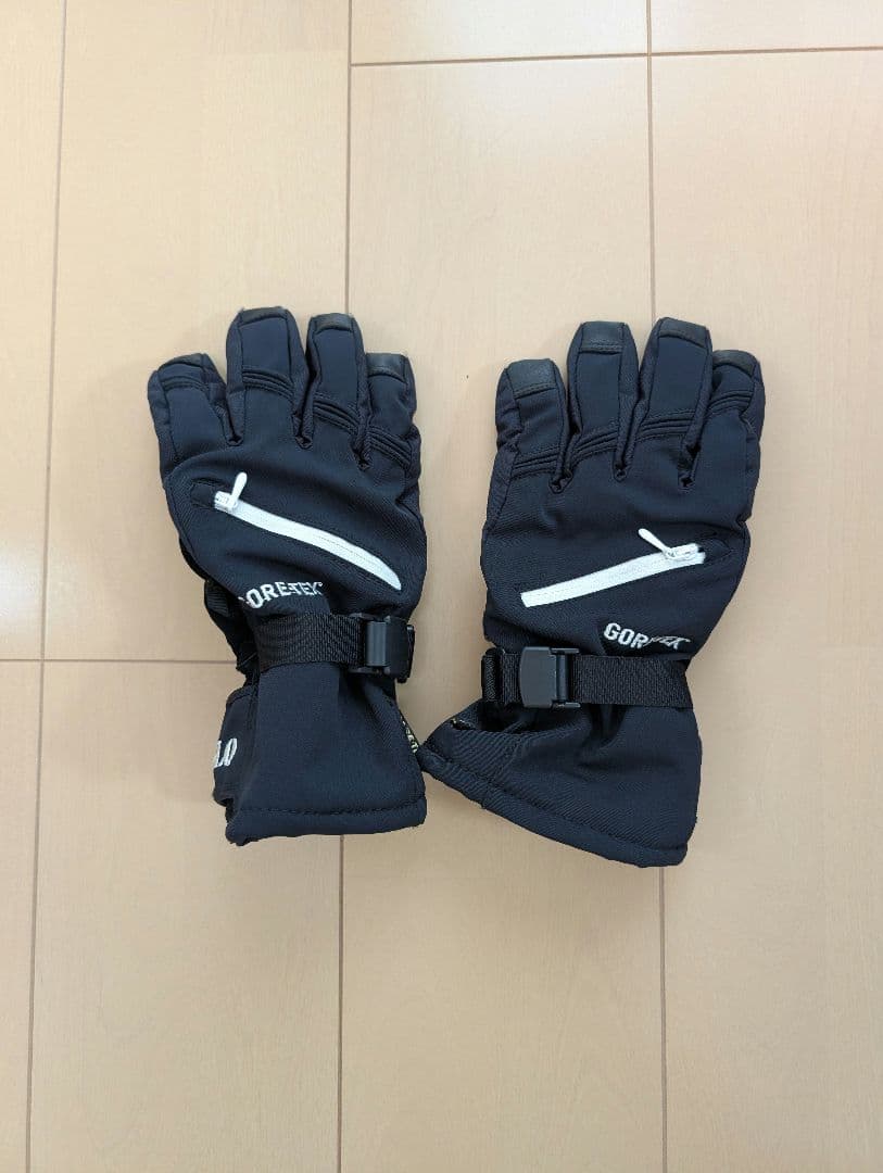 つ*さ様 スノーボードウェアセット（ジャケット/パンツ/グローブ/ニット帽/その