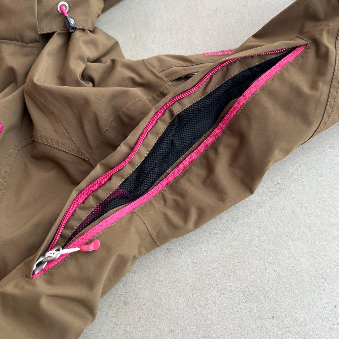 【ピークパフォーマンス】スキー　スノボ　ジャケット　ウェア　XS　レディース