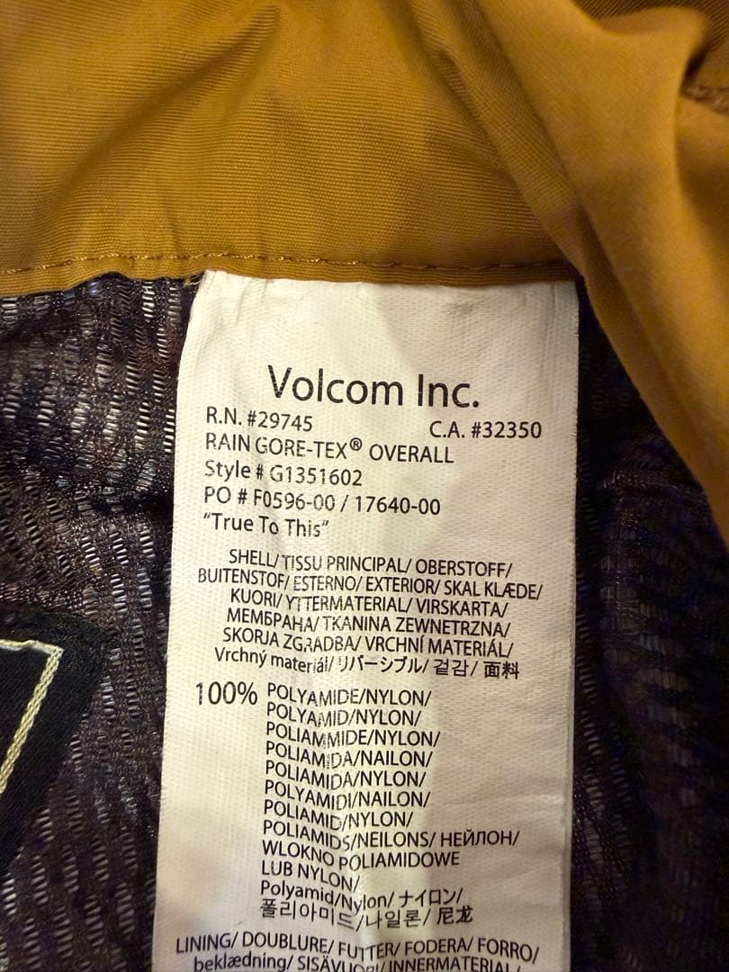 VOLCOM GORE-TEX オーバーオールウェア　Mサイズ
