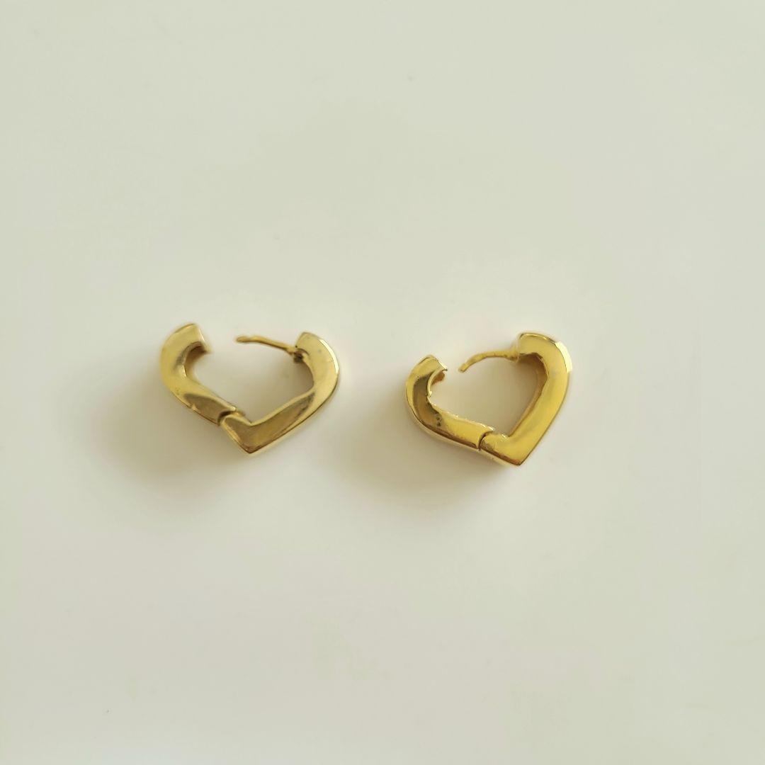 LAVER ラバー　HEART ピアス GOLD（両耳）ハートピアス