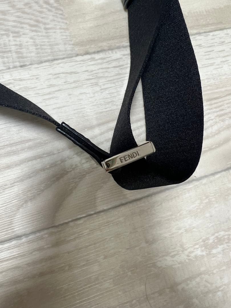 FENDIズッカ カモフラージュボディーバックワンショルダー♡ナイロンブラック