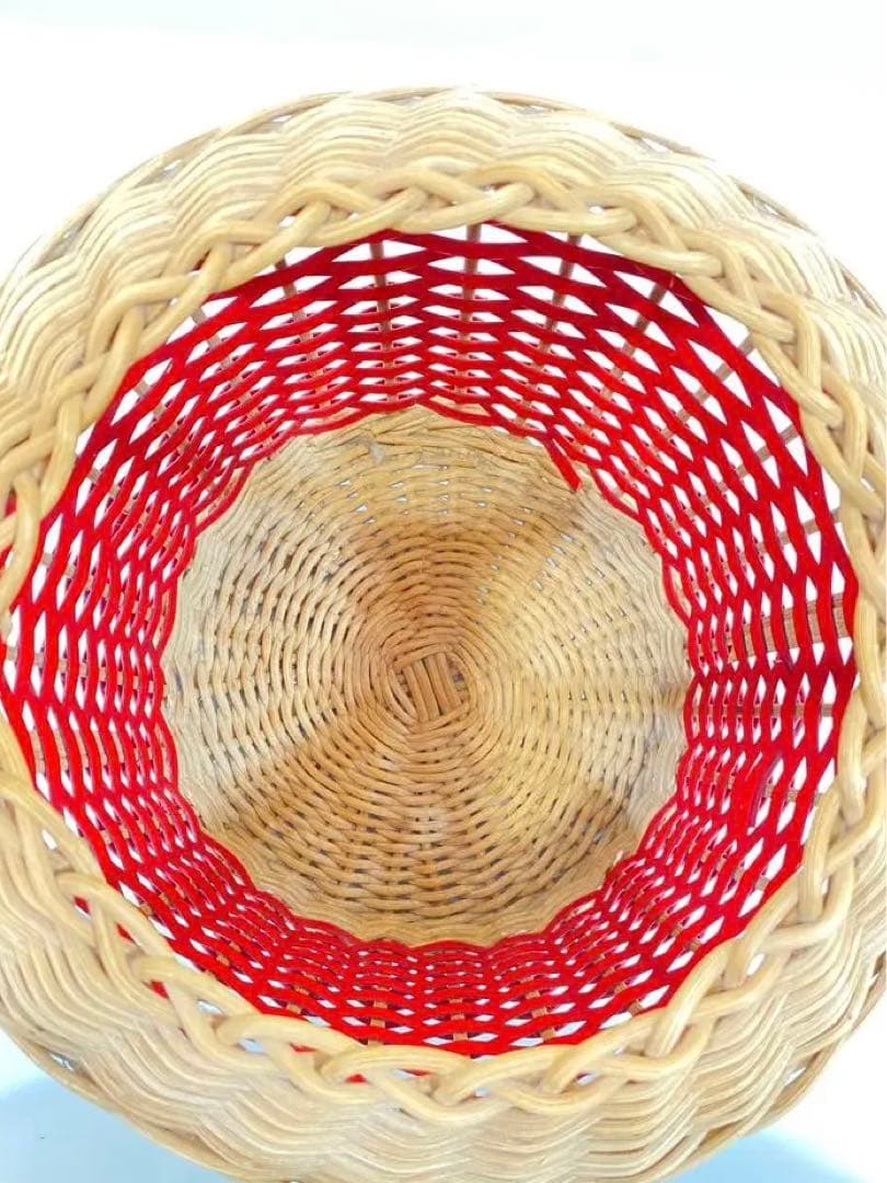 フランス製のアンティークバスケット