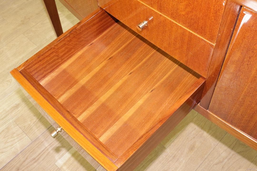 domaniドマーニ★サイドボード★カリモク★木製家具★