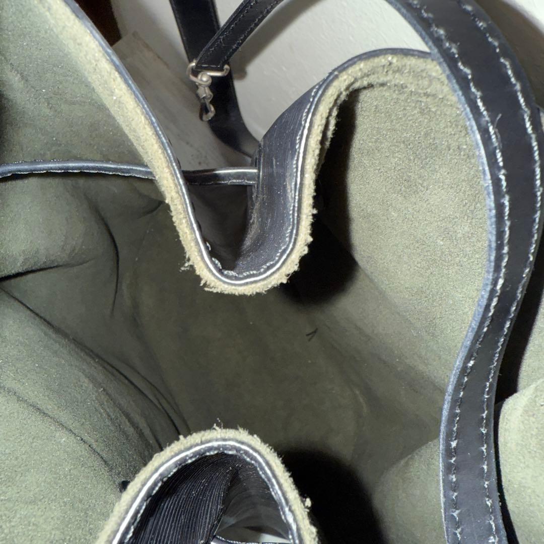 拓*海様 ルイ・ヴィトン(Louis Vuitton) エピ サックアド ノワー