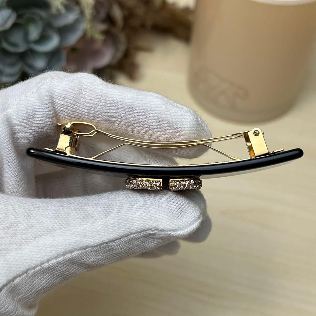 現行品 ヴァレンティノ Vロゴ シグネチャー ヘアクリップ スワロフスキー