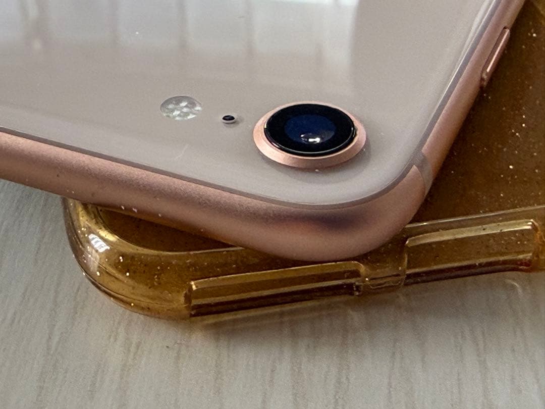 iPhone 8 ゴールド 64GB SIMロック解除済み