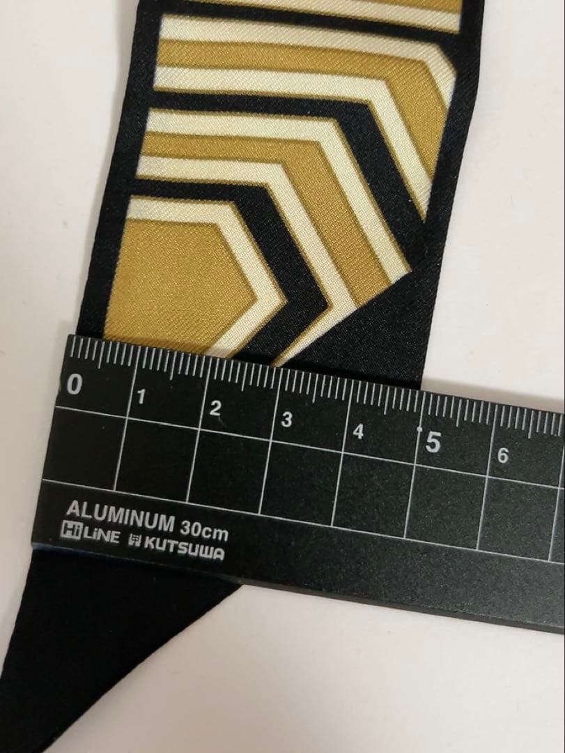 ブルガリ　BVLGARI バンダナ　スカーフ　ブラウン系　未使用に近い