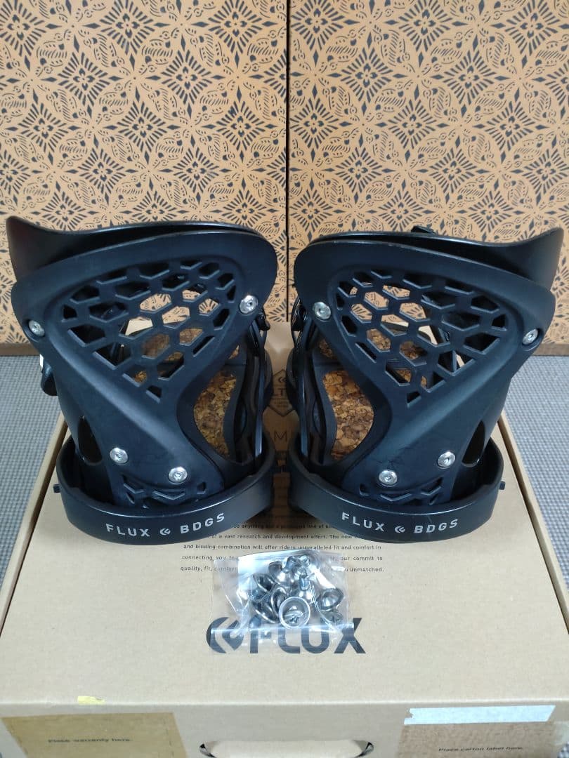 18-19 FULX XV LTD2 フラックス ビンディング