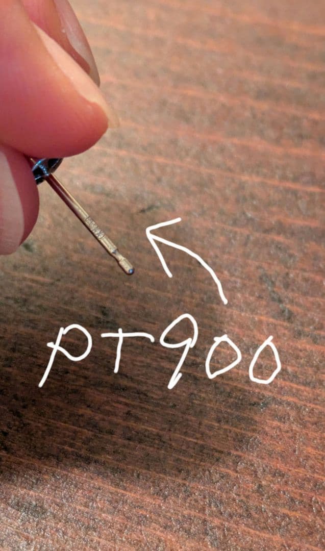 PT900　0.35カラット　ダイヤモンド　片耳　シンプル　ピアス