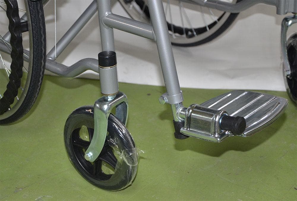 車椅子コンパクト自走介助 車いす 折りたたみ 介助式車椅子 簡易トイレチェック柄