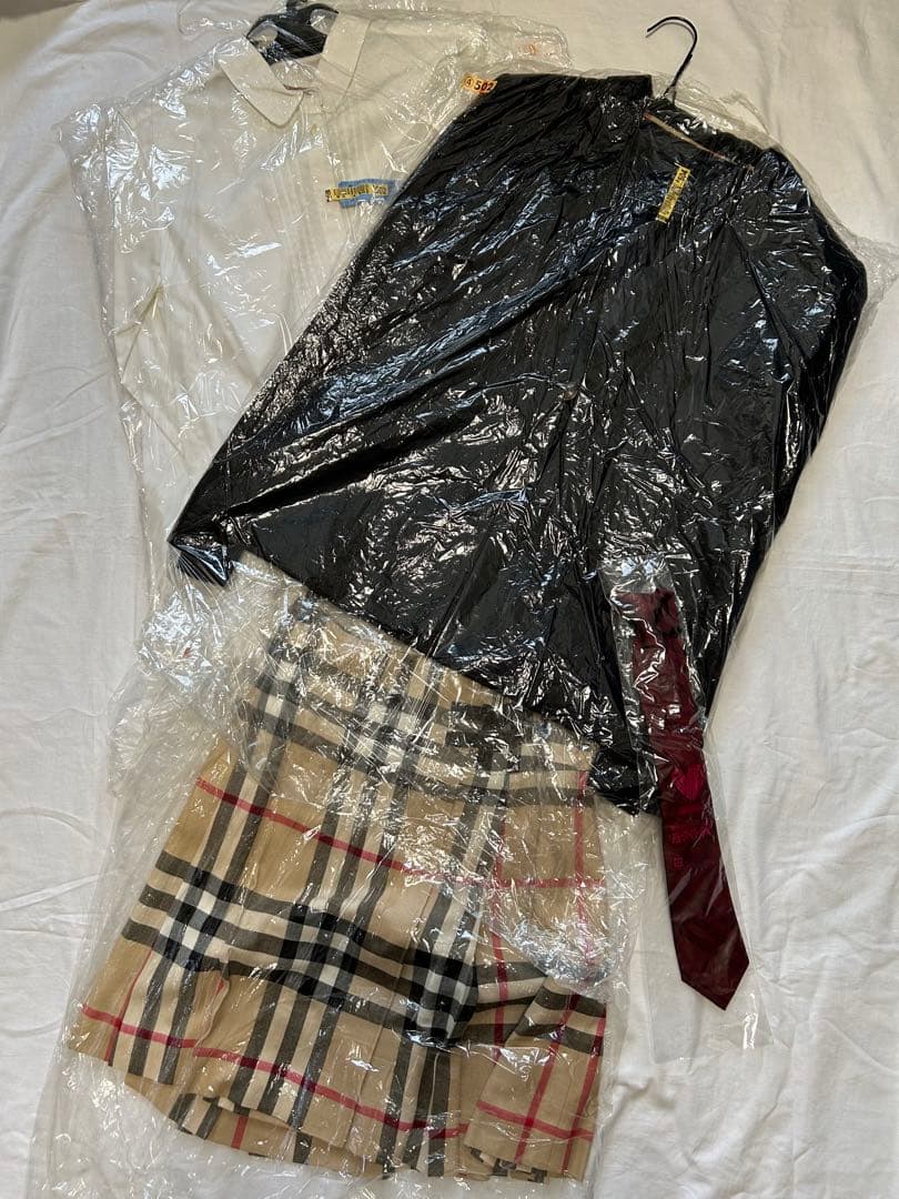 超美品バーバリー希少サイズ170 卒業式スーツ　シャツ　ネクタイ　4点セット