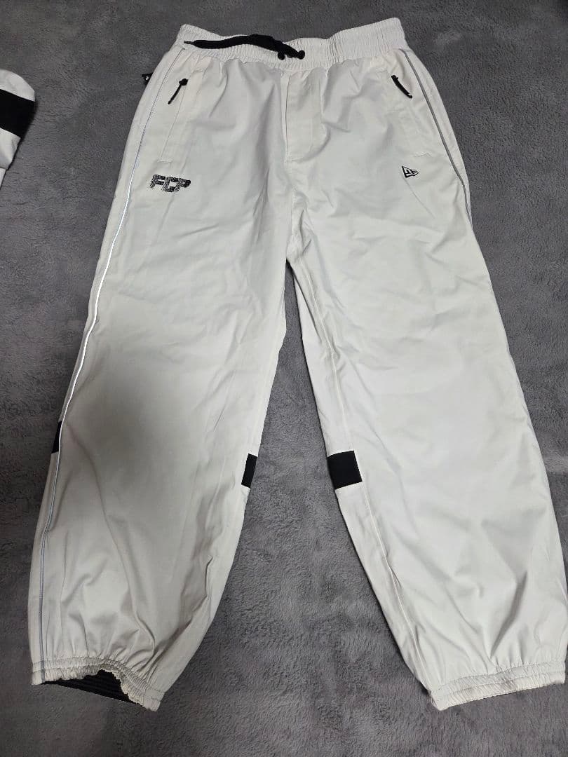 ニューエラ☆ジャケットXLとパンツMセット