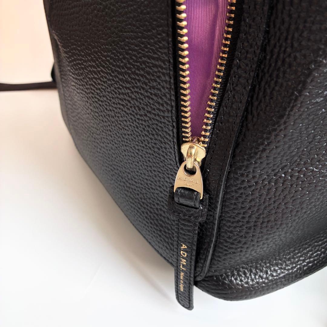 【美品】ADMJ THE BEE オールレザーバックパック ブラック 型押
