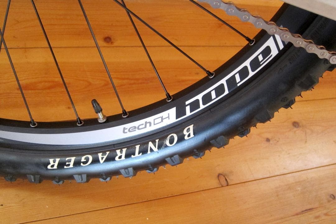 Intense Tazer HT ダートジャンプ／ストリートカスタム