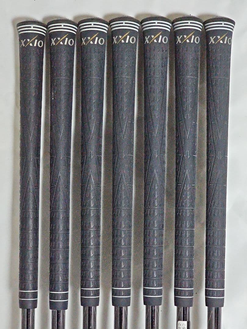 メンズ　右利き　初心者～　ゼクシオ　8代目揃い　ゴルフクラブセット