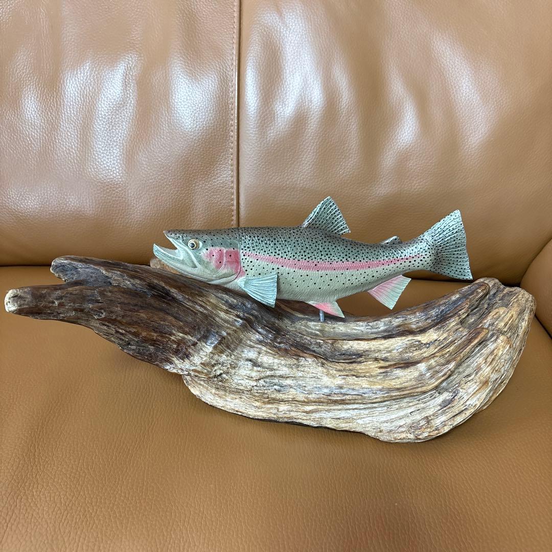 T-CRAFT 中村俊幸氏作 虹鱒木彫