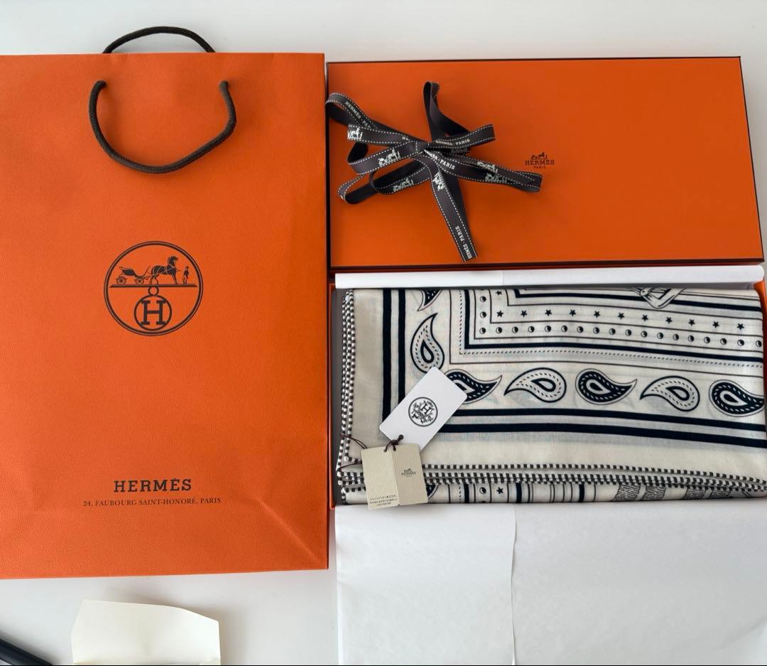 新品未使用　エルメス　2026新作　カレジェアン 《馬銜・バンダナ》本物保証