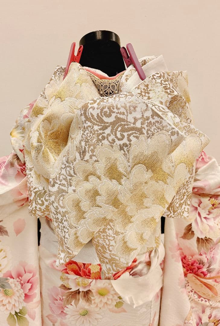 白地にピンクの上品な古典振袖フルセット