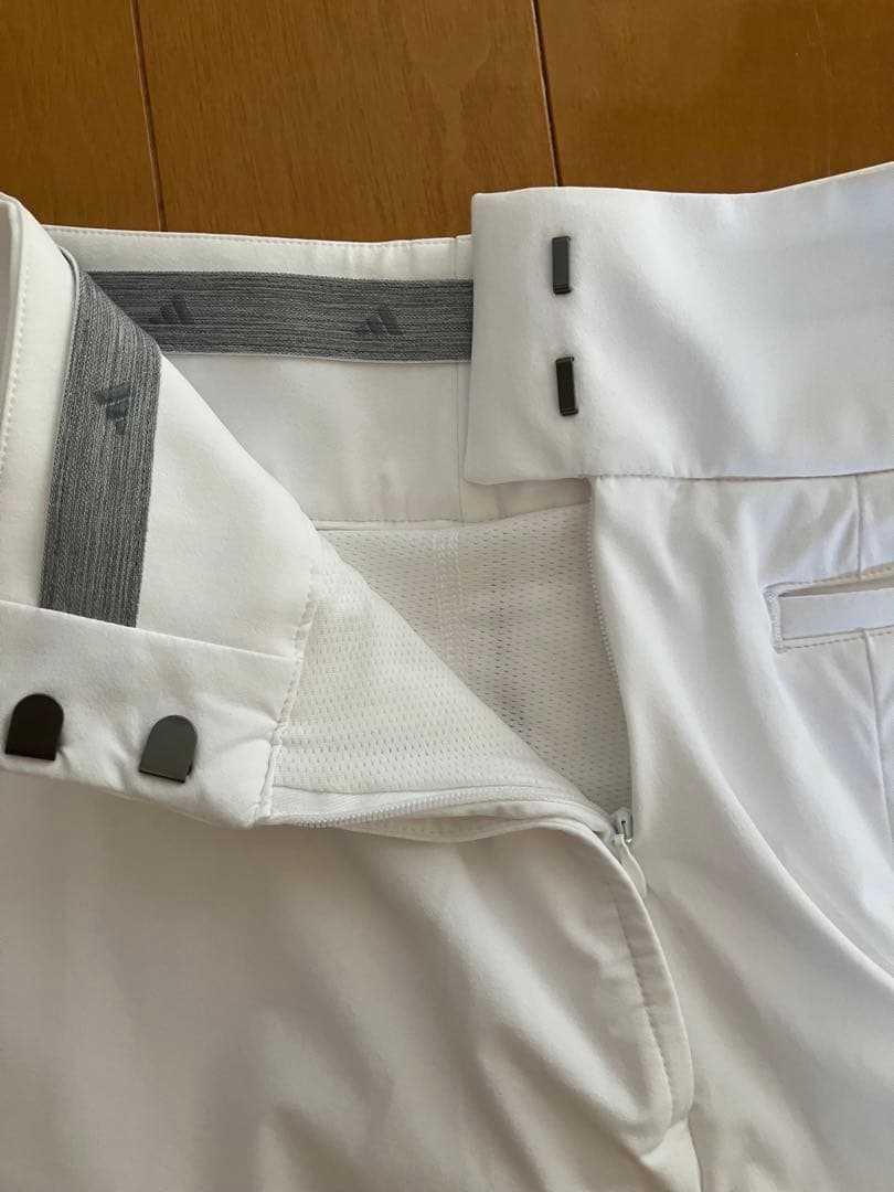 adidas ゴルフスカート ホワイト 新品タグ付き