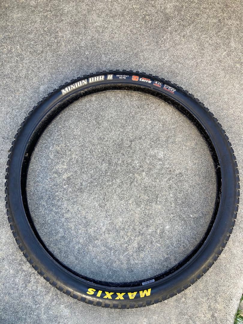 MAXXIS MINION DHR II 29x2.40 チューブレスタイヤ