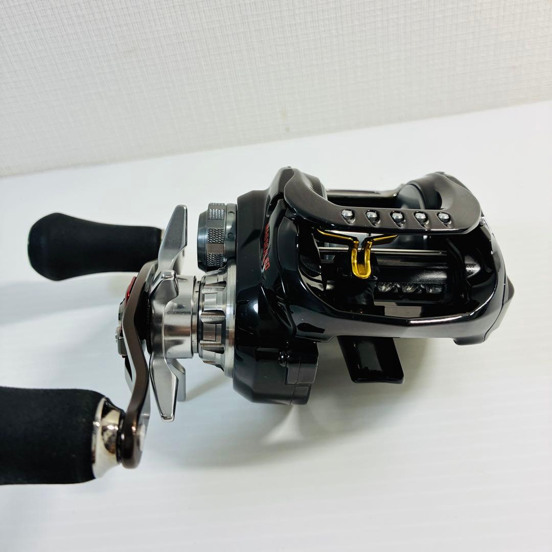 ダイワ　18ジリオンTW HD 1520 右ハンドル　美品