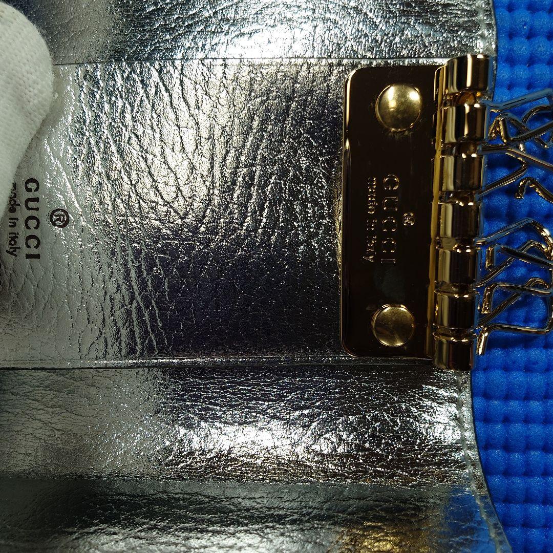 GUCCI シルバー レザー キーケース 限定版 GUCCI シルバー レザー