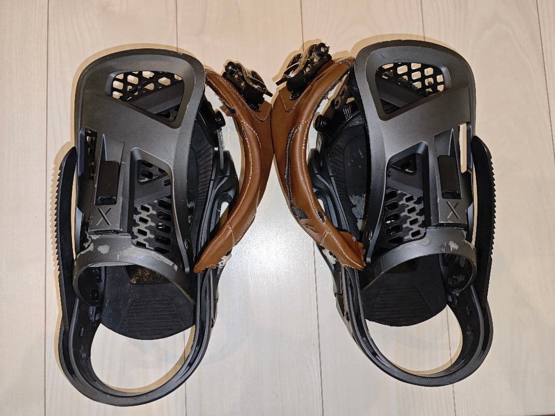 burton GENESIS (GENESIS X) EST Mサイズ