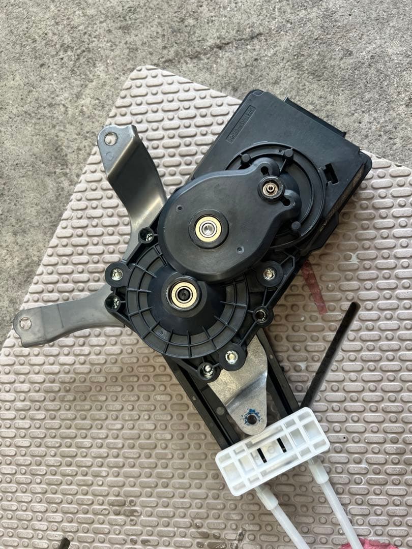 ⭐︎R6.2月式　MXPL10 シエンタHV 左スライドドアモーターユニット⭐︎