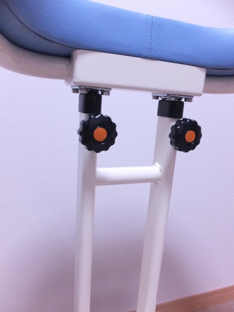 2台セット・未使用・送料込　歩行補助器　アズワン　らくらくあるくん　低床型　青