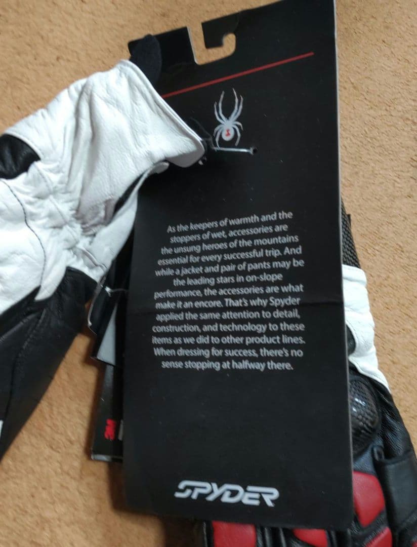 新品タグ付き SPYDER スパイダー レーシンググラブ