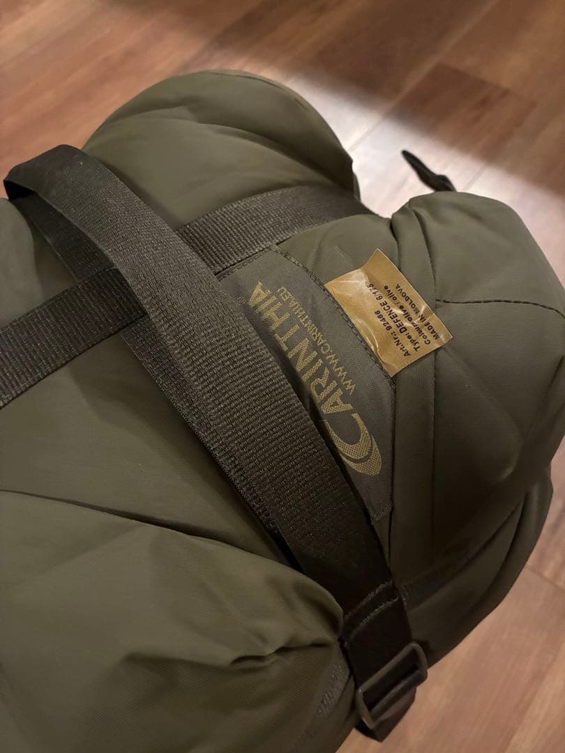 CARNITHIA DEFENCE 6 Sサイズ　寝袋 オリーブグリーン