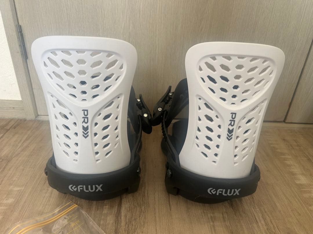 FLUX PR ビンディング ブラック/ホワイト Sサイズ