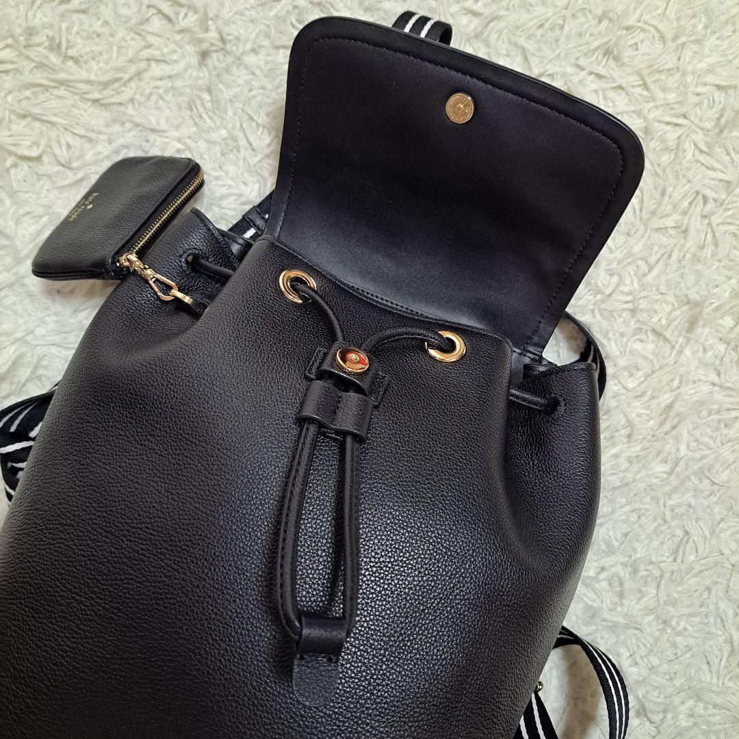 【kate spade】オールレザーロージー ミディアム フラップ バックパック
