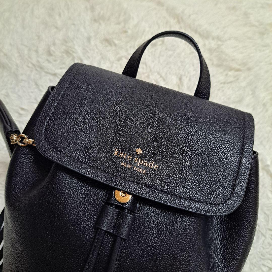 【kate spade】オールレザーロージー ミディアム フラップ バックパック