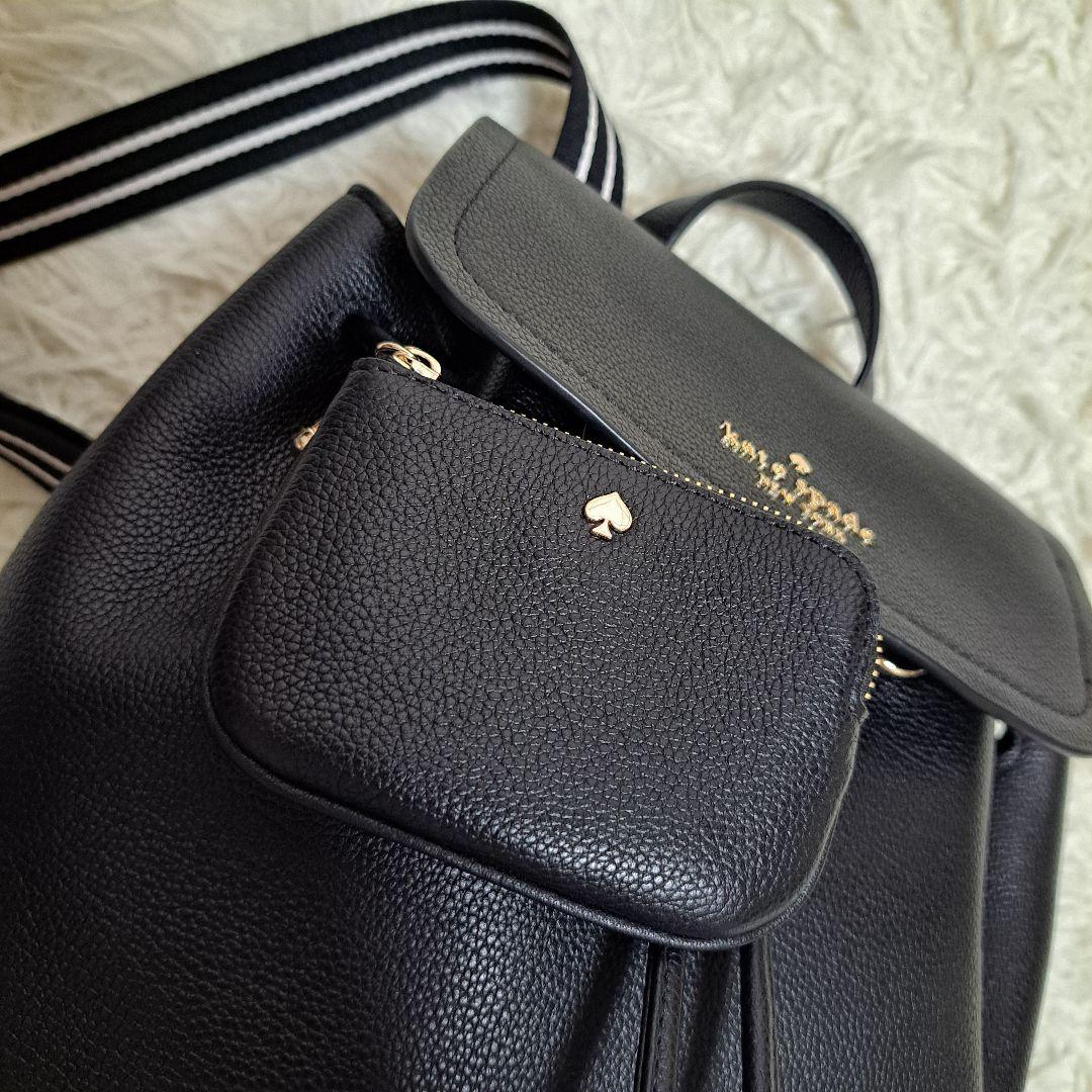 【kate spade】オールレザーロージー ミディアム フラップ バックパック