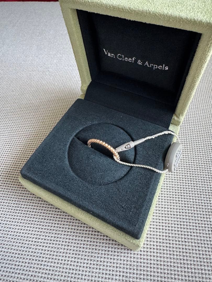 VanCleef & Arpels ヴァンクリ ペルレ スモール ローズゴールド
