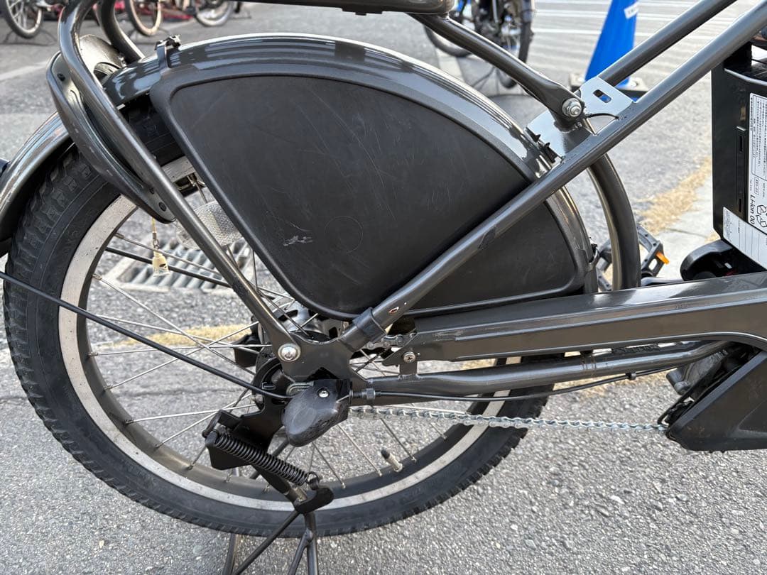 中古20㌅ブリヂストン電動アシスト自転車　8.9Ah 大阪